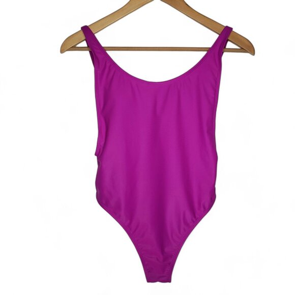 NWT Xhilaration One Piece Swimsuit Women's Very Fuchsia Light Removable Pads M - Picture 1 of 6